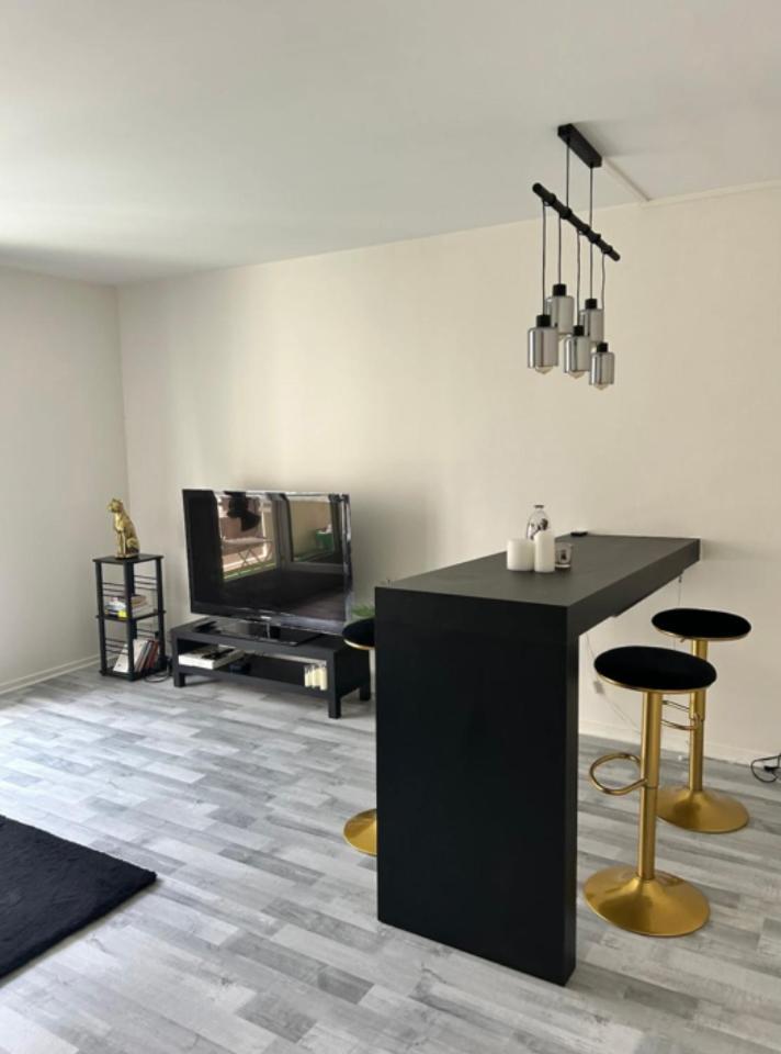 Appartement 85M2 La Defense, Free Parking,Balcony Courbevoie Buitenkant foto