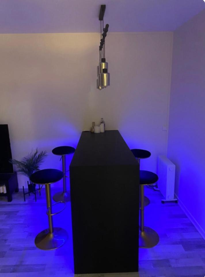 Appartement 85M2 La Defense, Free Parking,Balcony Courbevoie Buitenkant foto